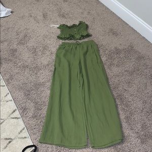 Two-piece green set